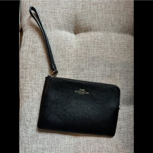 Coach Wristlet Wallet (Black)